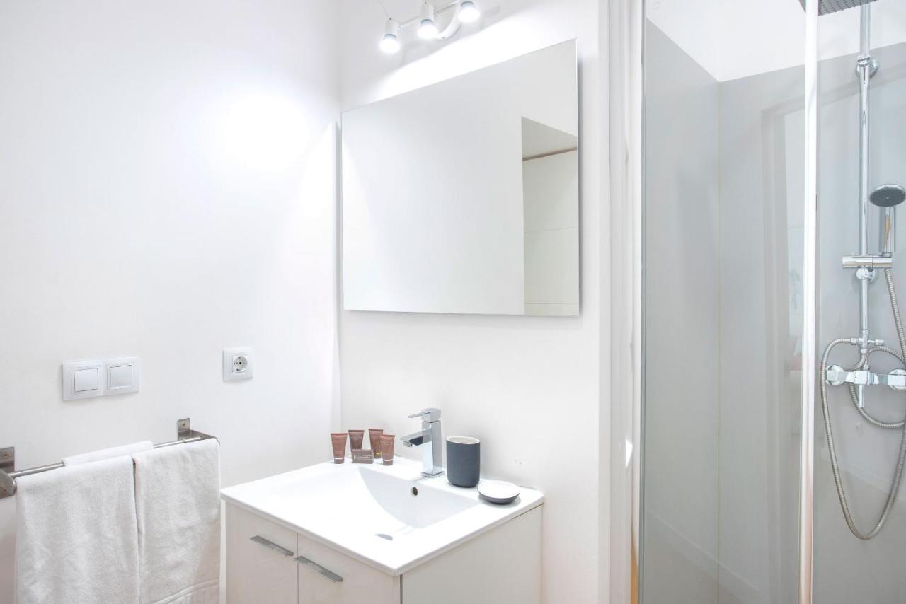 Genteel Home Zaragoza Siviglia Esterno foto