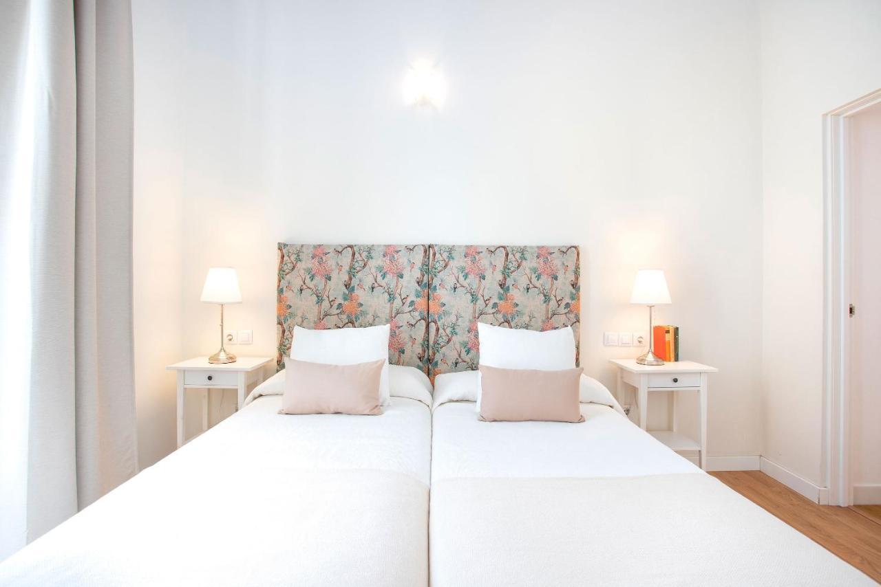 Genteel Home Zaragoza Siviglia Esterno foto