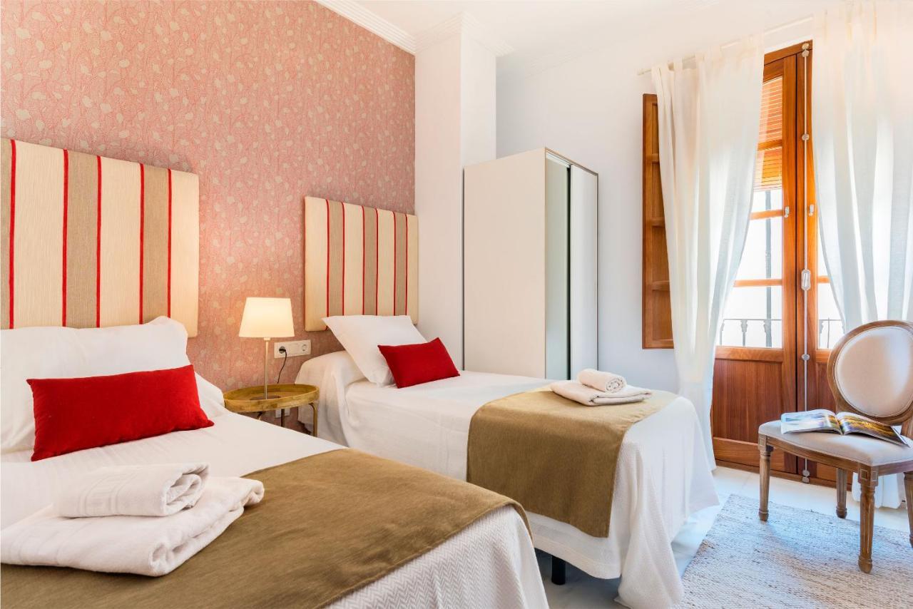 Genteel Home Zaragoza Siviglia Esterno foto