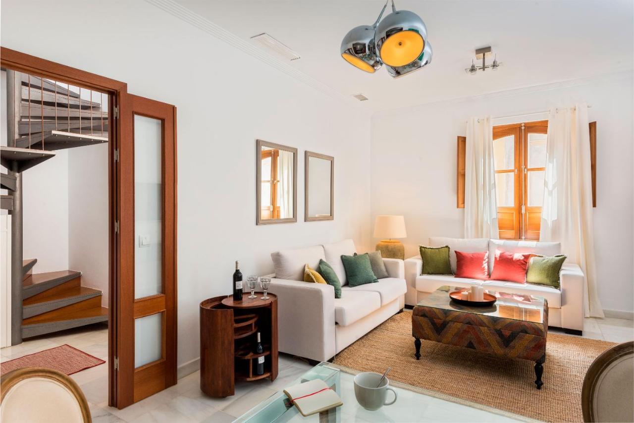 Genteel Home Zaragoza Siviglia Esterno foto