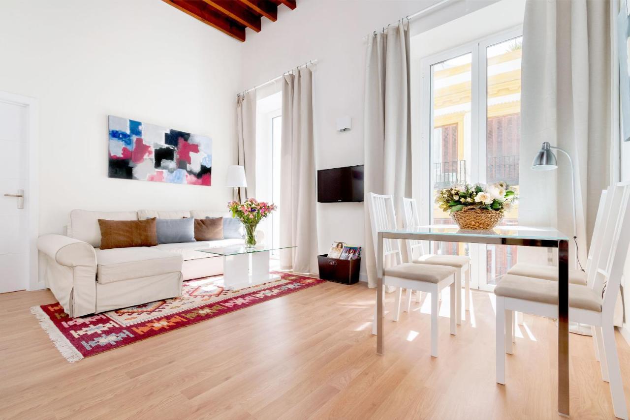 Genteel Home Zaragoza Siviglia Esterno foto