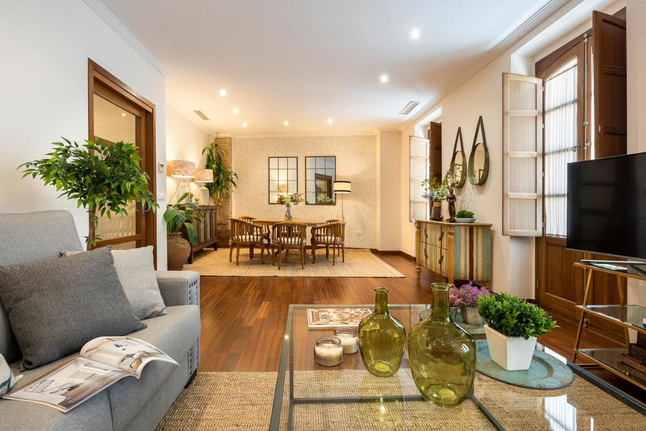 Genteel Home Zaragoza Siviglia Esterno foto
