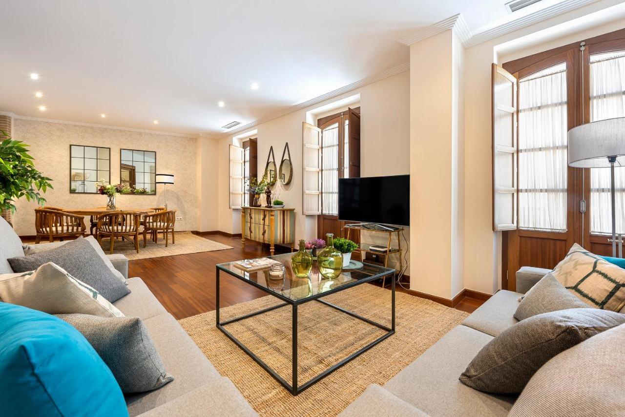 Genteel Home Zaragoza Siviglia Esterno foto